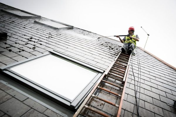 roof-cleaning-company-swansea (13)