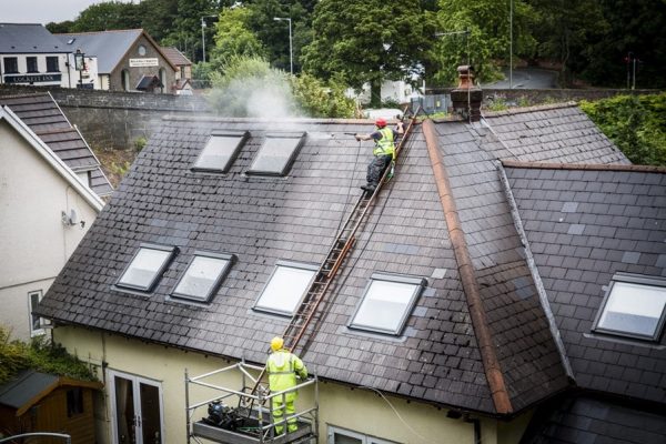 roof-cleaning-company-swansea (16)